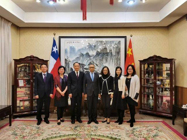 拜访中国驻智利大使馆
