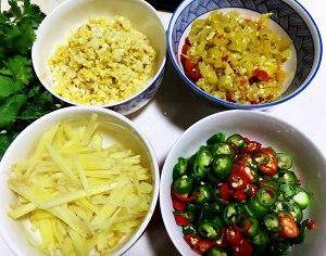 自制跳水鱼,做法简单易学,鱼肉口感细腻,椒香微