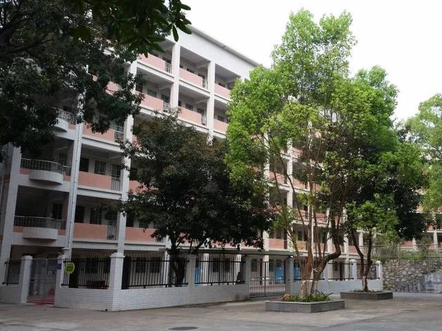 河源中学将建新校区,校园面积扩大一倍,选址在