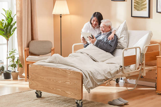 三款可折叠多功能家用老人护理床设计