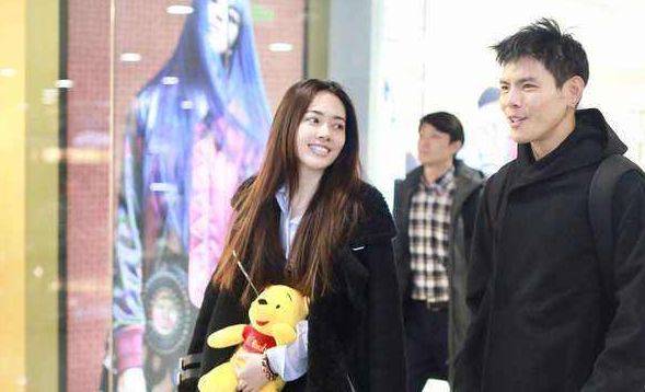 向华强家到底多有钱?看到向太给郭爸的彩礼,网