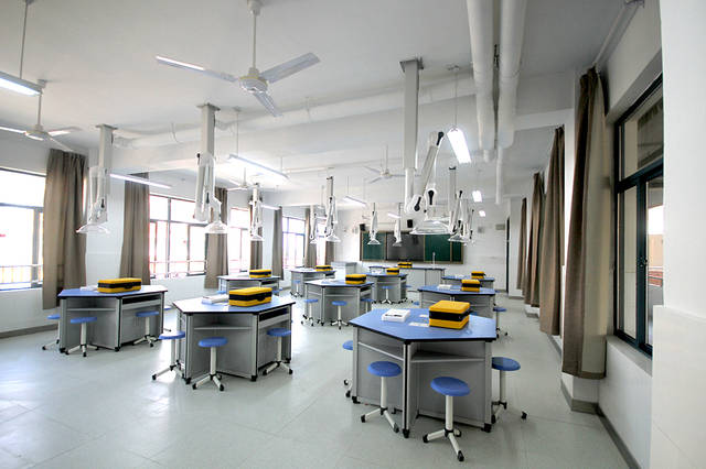 威成亚实验室设备-铜陵市第一中学西湖校区 数字化化学实验室