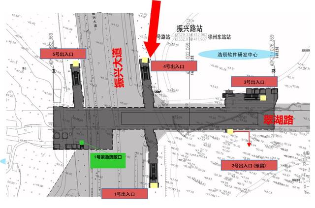 16 徐州东站 徐州东站开放1号口,位于徐州东高铁站西出站口南侧.