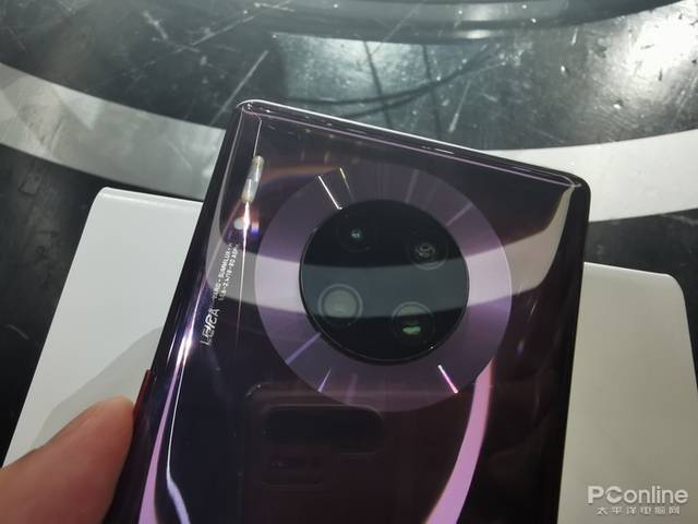 华为mate30摄像头图片,华为mate30摄像头图解 影像功能一向是华为旗舰的主打,这一次,华为mate 30 pro为摄像模组