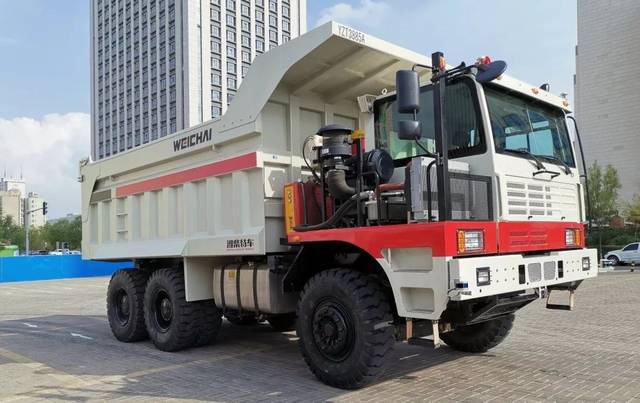 潍柴特车无人驾驶宽体矿用自卸车 2 矿用车产品系列宽,两点多,国内