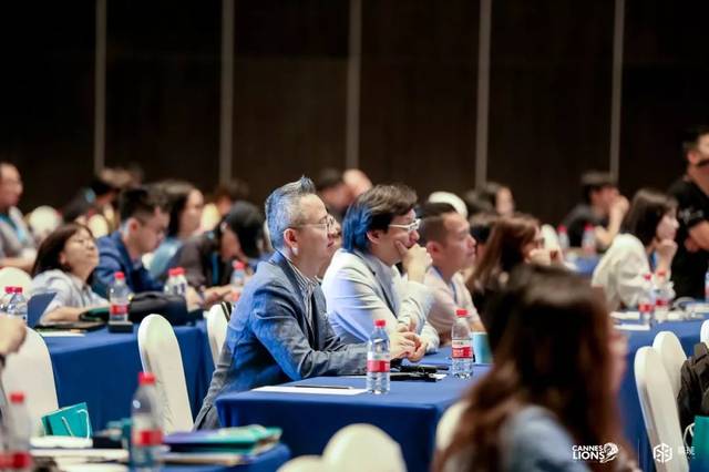 今天,中国首届戛纳国际创意节ar峰会顺利举行,嗨翻全场的智能互动在