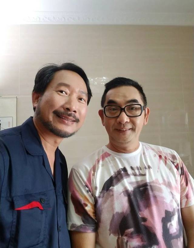 晚年靠卖鱼为生!