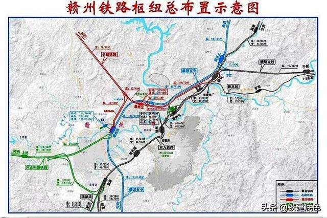 南康机场快速路目前正在抓紧建设,计划2020年8月建成通车,届时从南康