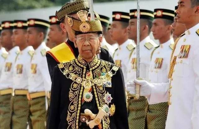 国王寿辰(birthday of his majesty),9月9日是现任马来西亚国王的寿辰