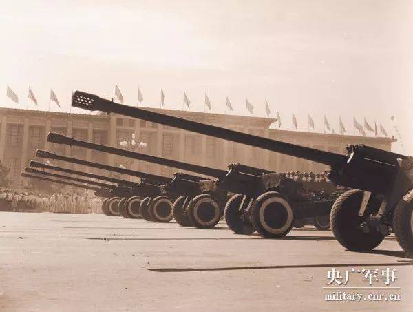 阅兵·档案 | 1959年国庆阅兵:参阅武器装备国