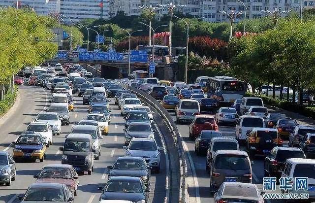 警方悬赏10万烈焰变态私服通缉奸杀女童嫌疑人!