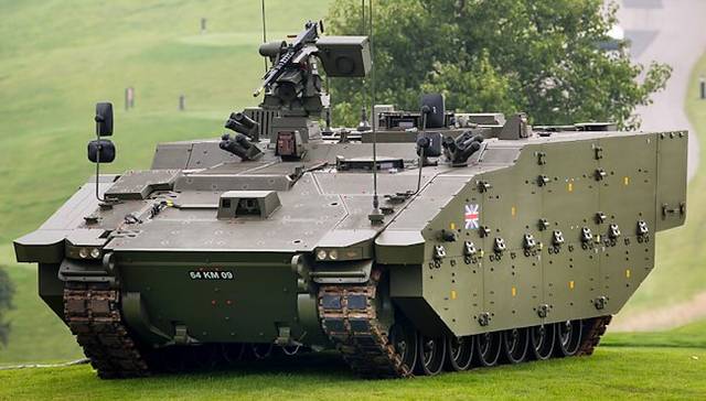 "格里芬"方案采用了英国"阿贾克斯"步兵战车的底盘,该车就以防护性能