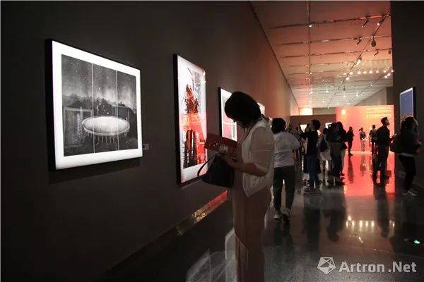 十三届全国美展 | 版画展区在四川美术馆开幕 表现当下现实与历史记忆