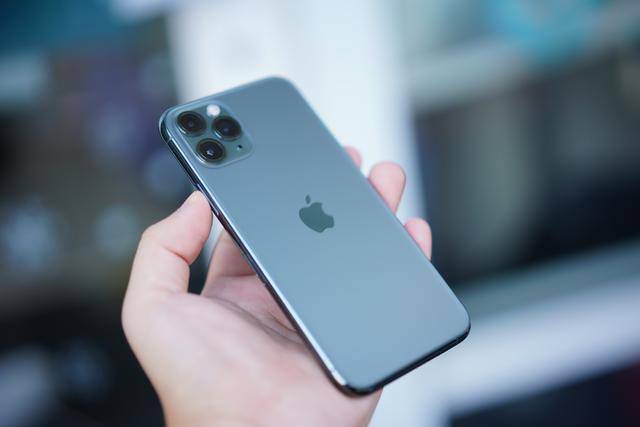 2020新iPhone首度曝光,iPhone XR沦为爱疯机