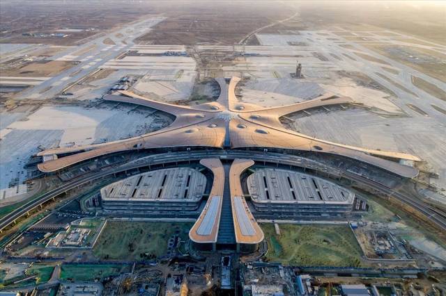 北京大兴国际机场鸟瞰图.