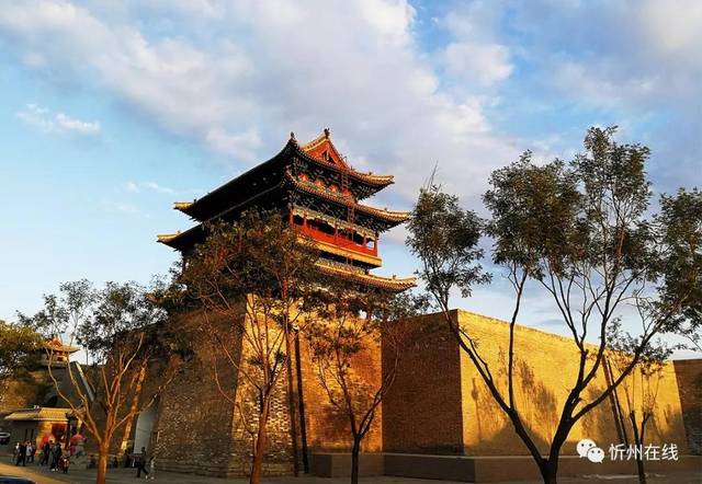 记忆重现:忻州古城建筑之美