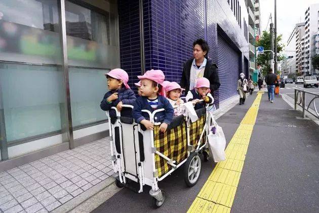 2019年中国移民日本人数比重激增,这到底是为