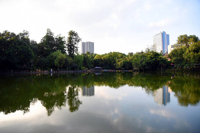成都人民公园，到了蓉城最值得去打卡的开放公园