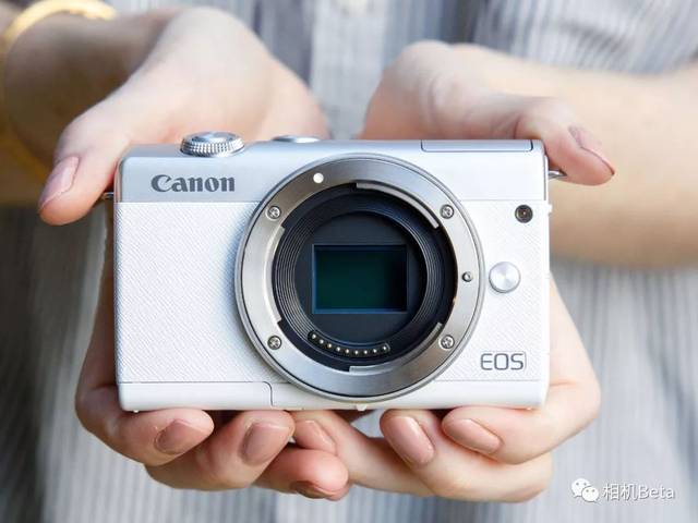 套机要价549美元!佳能eos m200正式发布