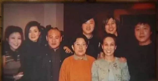 她被人骂写流氓歌,却影响中国半个世纪,刘欢