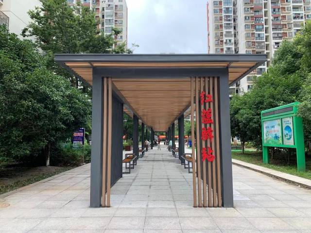 "不忘初心,牢记使命"主题教育丨50米"红色长廊"实现四大功能!
