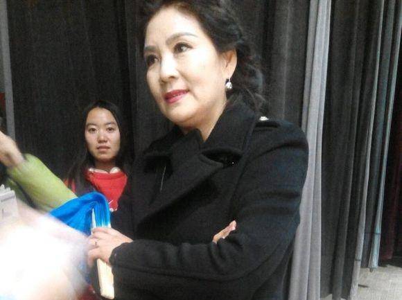 曾经和赵本山,潘长江名气相当的阎淑萍,如今名气不再却也活的淡然!