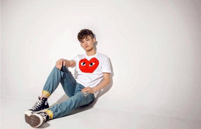 韩跑跑和粉丝打擂台,比心游戏陪玩大神告诉你