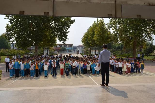 未成年人思想道德建设 | 黄墩镇中心小学举行秋季防震