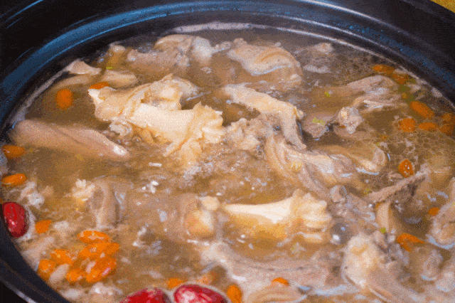 又要火!金湖这家火锅店,羊肉买一送一,雪花啤酒竟然免费畅饮!