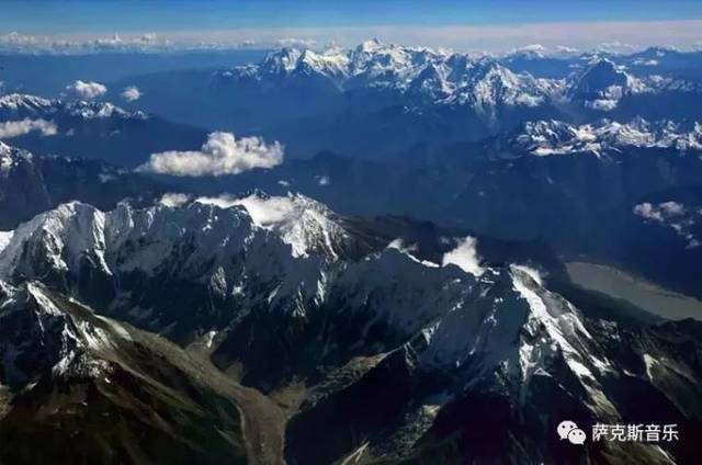 【共和国之恋】献给祖国的歌-深情中音萨克斯