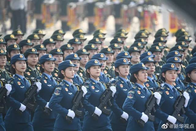 永州籍唐冰少将领队 70周年大阅兵女兵方队受阅视频来