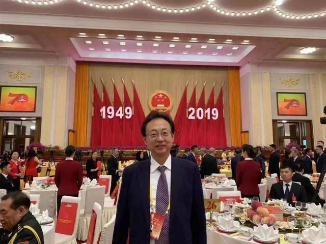步长制药董事长赵涛受邀出席70周年国庆招待会并参加国庆观礼