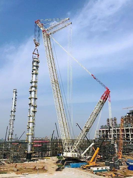 "青春告白祖国"系列活动之"我和共和国同行"照片评选