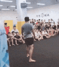 搞笑gif动图:开心一刻!_手机搜狐网