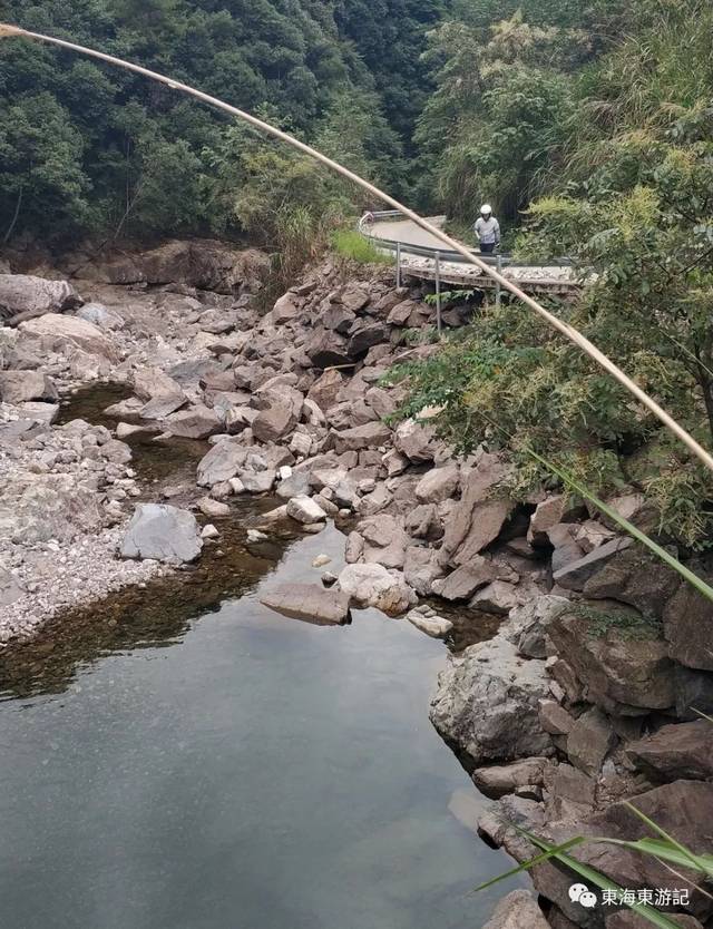 中秋月圆时,探访浙江挂壁公路和温州鬼村(内附