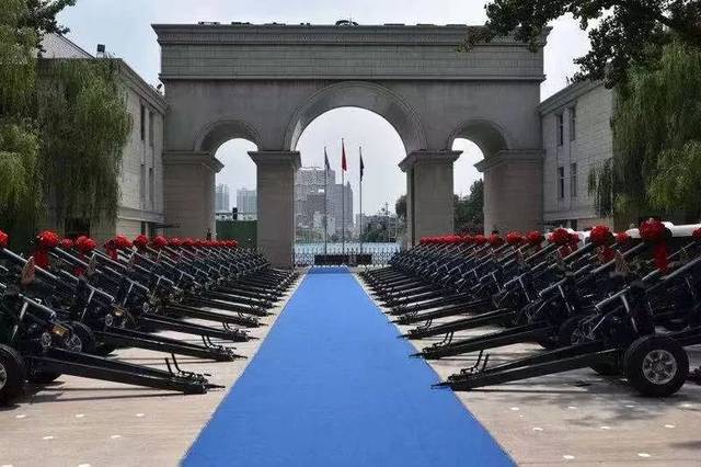 观看2019阅兵式完整视频,欣赏中国兵器威武壮