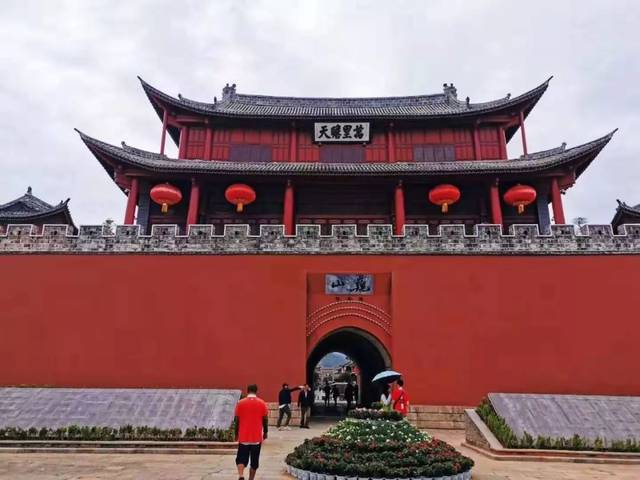5米的砖砌城台上,下为城门洞,拱辰楼先后六次秉承,始终修缮明代建筑工程设计师证件图片