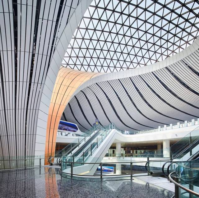 北京大兴机场最新全貌 平面设计图