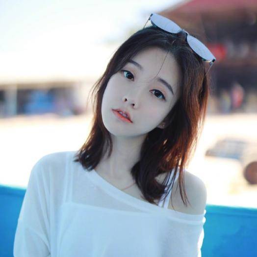 冯提莫官宣离开斗鱼!出圈主播第一人,下一站大