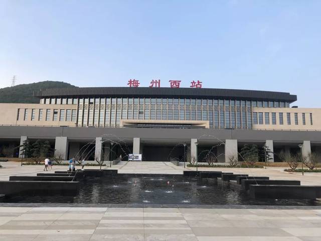 梅汕高铁10月11日开通,票价来了,梅州西站先睹为快!