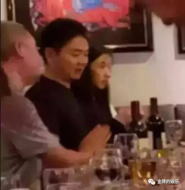 刘强东性侵案持续发酵!纽约华人组团,上街声援受害人刘静尧