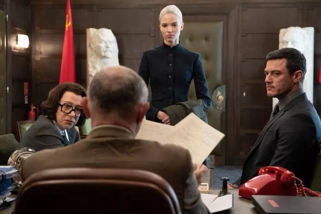 看完这部法国R级香艳动作片,我选择跳槽