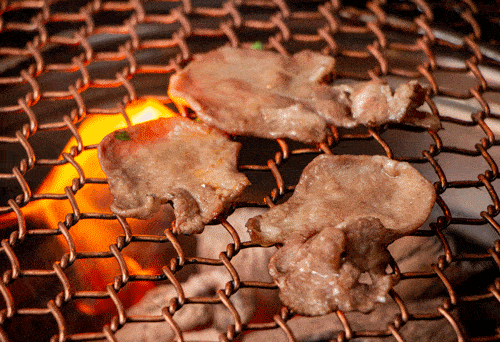 贵家炭火烤肉|爆款返场 9店通用 | 128元抢购原价320元2~3人天梯烤肉