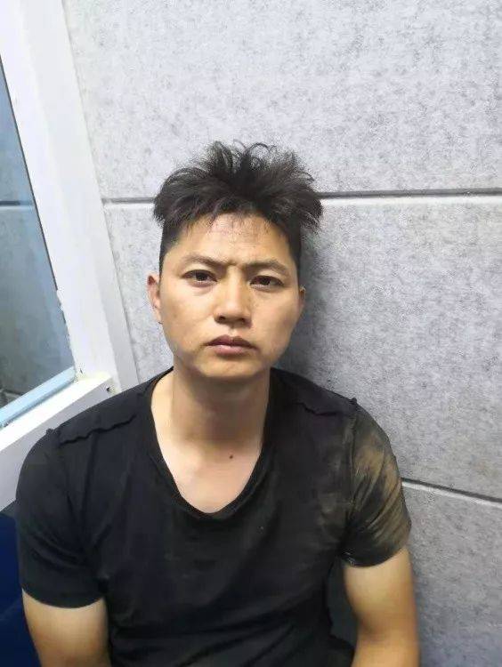 犯罪嫌疑人康良勤,男,34岁,身高175cm,抚州市乐安县人,身份证号码