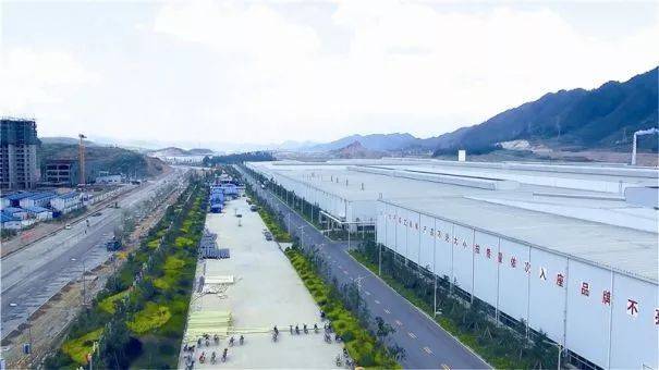 六,毕节高新技术产业开发区要深入实施创新驱动发展战略,按照布局