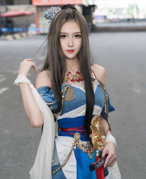 腐团儿Cos古风美少女明月心，坦言自己尽力了