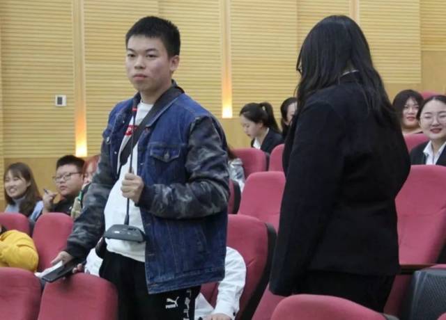 活动回顾 | 2019年中央民族大学法学院新生辩论赛初赛