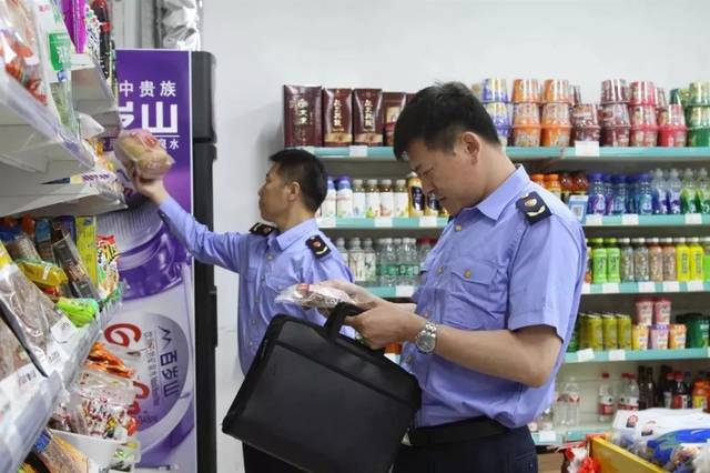 最近是不是有人检查煤气 5c9456af0af04353b9352bf18f5b1955.jpeg