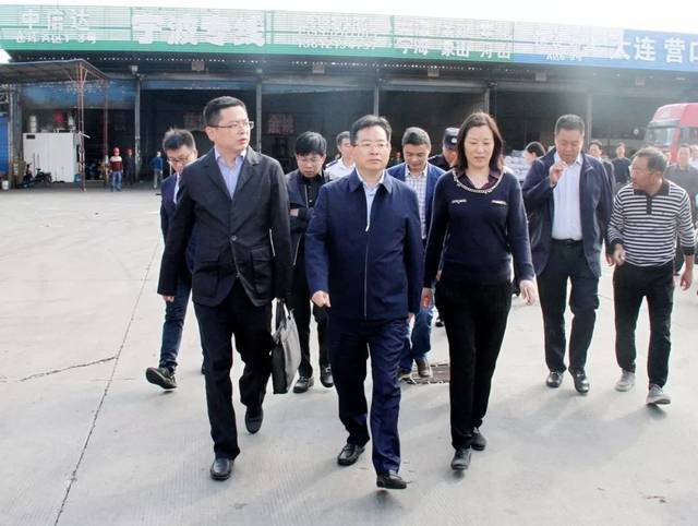 安全生产要高定位高标准!区委书记顾中明调研物流配载场所安全工作