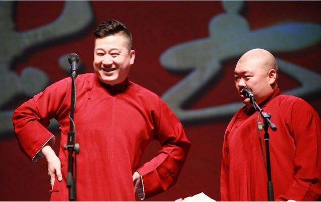 2019张鹤伦郎鹤炎深圳相声专场，还愣啥啊!快来看这两个活宝吧!